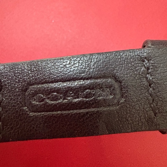 UNIQUE RARE COACH Elegant Black Leather Keychain with Gold Accents - Picture 5 of 5